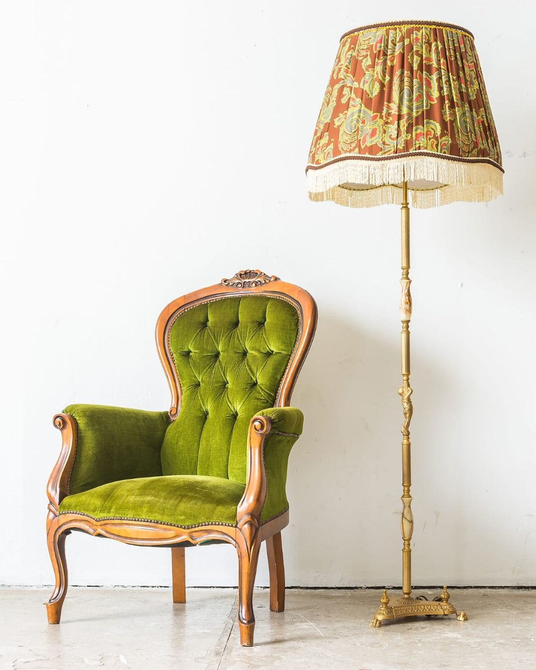 Royal Velvet Lounge Chair